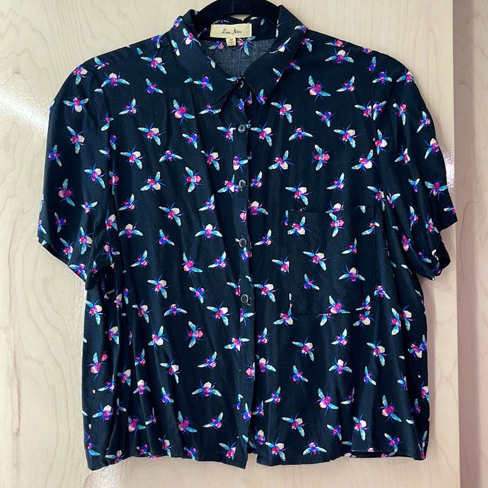 Crop Button Down Bee Print Shirt Short Sleeve Single Pocket Anthropologie